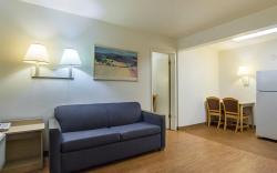 Motel 6 Rochester, MN