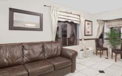 Days Inn by Wyndham Market Center Dallas