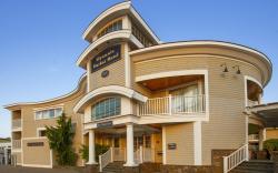 Hyannis Harbor Hotel