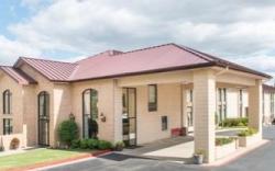 Super 8 By Wyndham Branson/Andy Williams Theatre