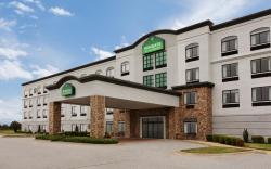 Wingate by Wyndham Bentonville Airport