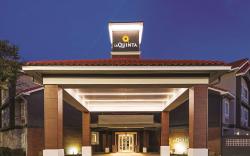 La Quinta Inn & Suites by Wyndham Austin Near The Domain