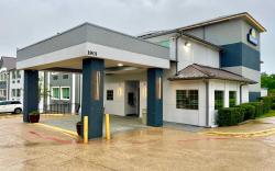 Days Inn by Wyndham Arlington