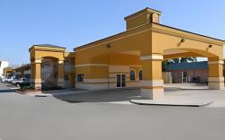 Super 8 By Wyndham Baton Rouge/I-10