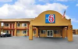 Motel 6 Visalia, CA
