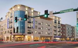 Bluemont Hotel
