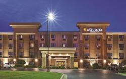 La Quinta Inn & Suites by Wyndham Midwest City - Tinker AFB