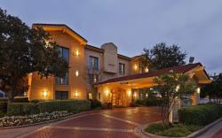 La Quinta Inn by Wyndham San Antonio I-35 N at Toepperwein