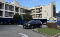 Days Inn by Wyndham San Francisco S/Oyster Point Airport