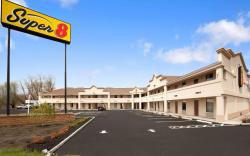 Super 8 By Wyndham Rahway/Newark