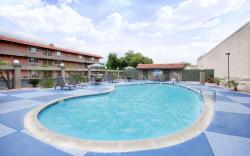 Motel 6 Pasadena, CA – Old Town Pasadena Area