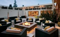 Hotel Lucent