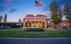 Piccadilly Inn Airport