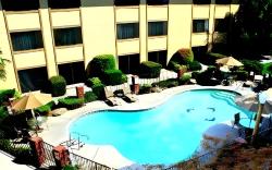 University Square Hotel