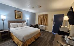 Travelodge by Wyndham Wenatchee