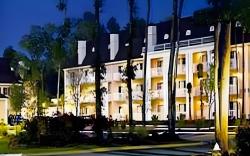 Palmera Inn & Suites