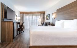Atrium Hotel Vancouver
