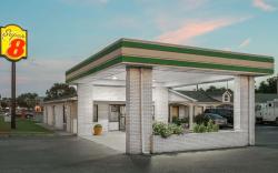 Super 8 By Wyndham Sumter