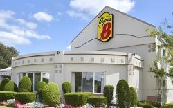 Super 8 By Wyndham Milford/New Haven