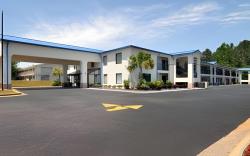 Travelodge by Wyndham Montgomery East