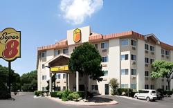 Super 8 By Wyndham Austin North/University Area