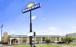 Days Inn by Wyndham Clarksville North