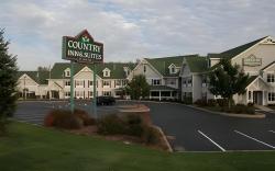 Country Inn & Suites by Radisson, Germantown, WI