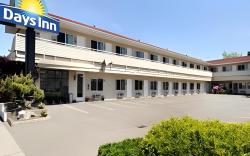 Days Inn by Wyndham Seattle North of Downtown