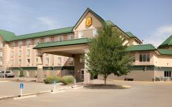 Super 8 By Wyndham Calgary Shawnessy Area