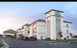La Quinta Inn & Suites by Wyndham Bakersfield North