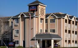 Howard Johnson by Wyndham Salinas