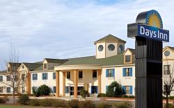 Days Inn by Wyndham Shallotte