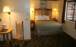 Super 8 By Wyndham Bridgeview Of Mackinaw City