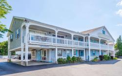 Travelodge by Wyndham Cape Cod Area
