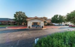 Motel 6 Hazelwood, MO