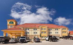 La Quinta Inn & Suites by Wyndham Floresville