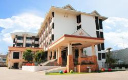 Ayara Grand Palace Hotel