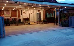 Jasmin House