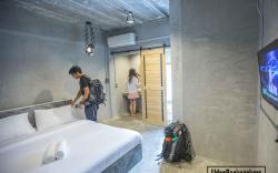 UdonBackpackers Beds and cafe