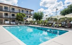 Quality Inn & Suites By the Parks