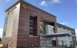 La Quinta Inn & Suites by Wyndham Corpus Christi Southeast