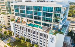 SERENA Hotel Aventura, Tapestry Collection by Hilton