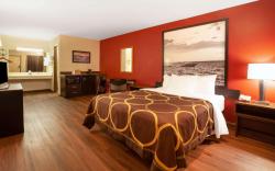 Super 8 by Wyndham Sandusky