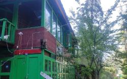 Cosy and comfortable stay next to river lato