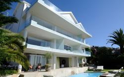 The Clarendon Bantry Bay Hotel