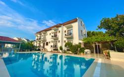 Cennet Hotel