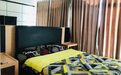 Romantic City View Treepark Apartement by Echa