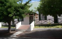 Koo Karoo Guest Lodge and Self Catering