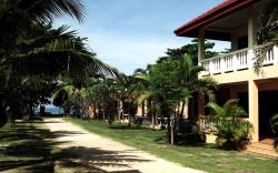 Lanta Bee Garden Bungalows