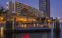 Sheraton Norfolk Waterside Hotel